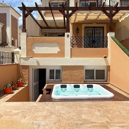 Villa Jacuzzi Noria Casasol Villa *